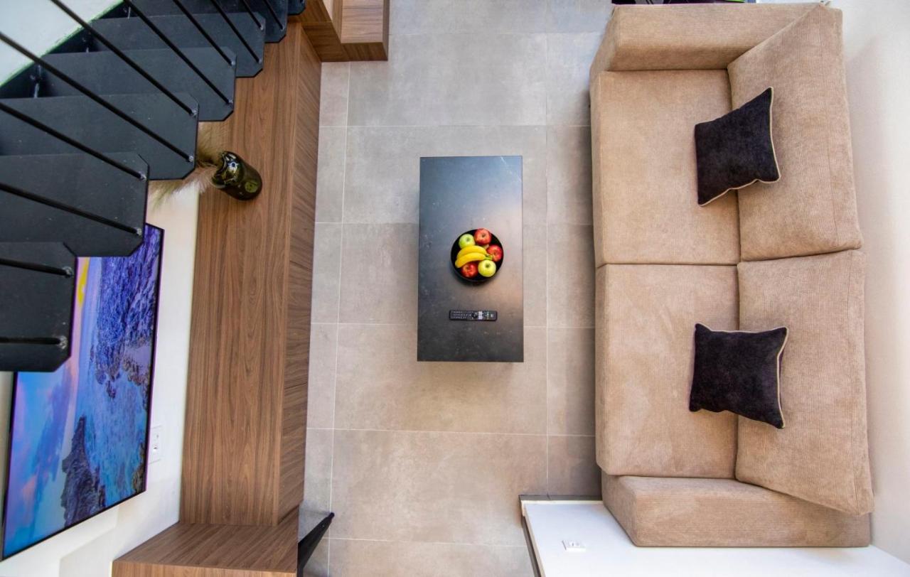 Appartamento Luxury Loft In The Center Rhodes City Esterno foto